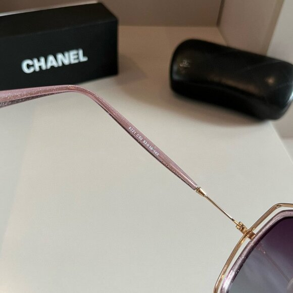 Glamorous Chanel Gradient Pink Eyewear - Picture 5 of 9
